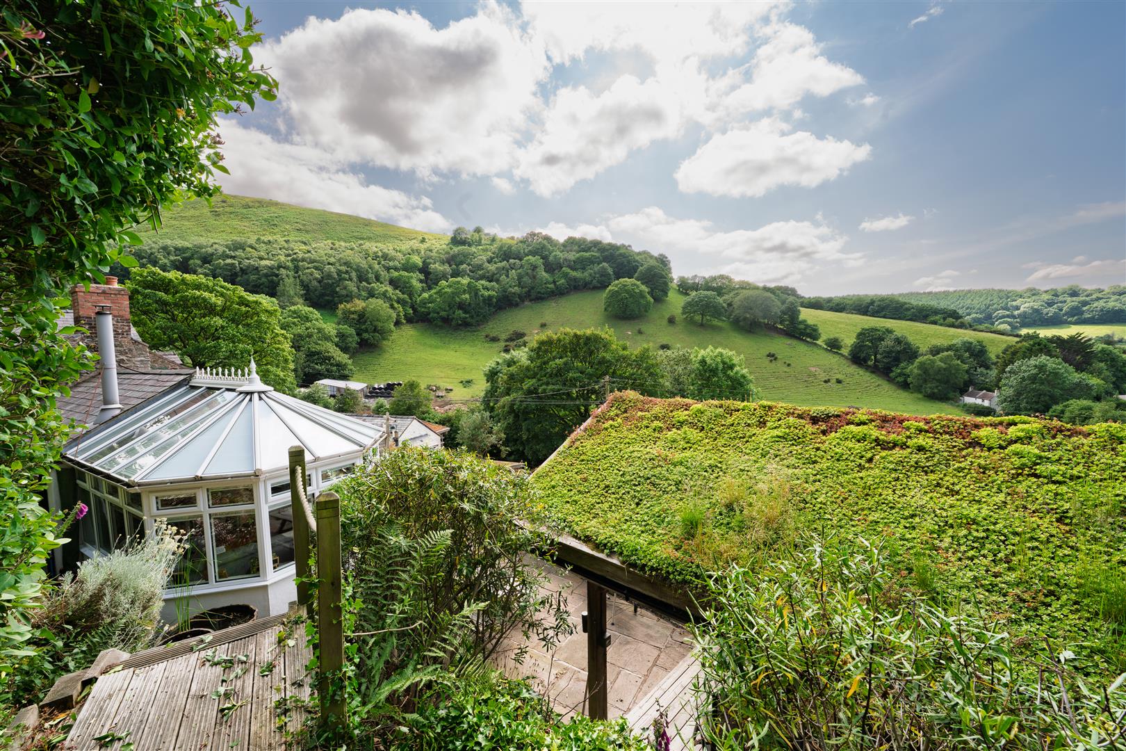 10 Perkins Beach Dingle, Shrewsbury, SY5 0PE For Sale 10 Perkins Beach Dingle, Shrewsbury, SY5 0PE For Sale